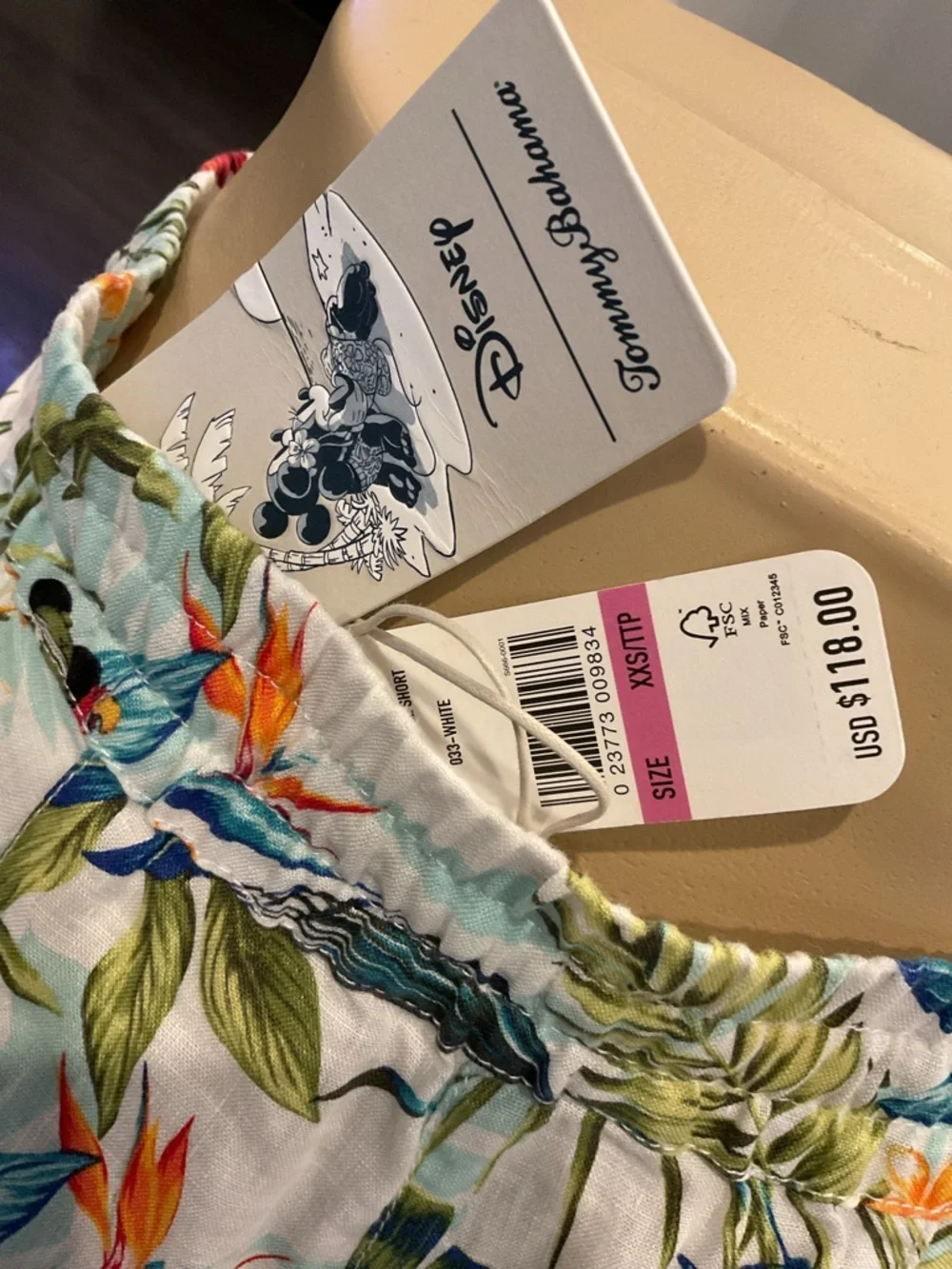 Tommy Bahama Disney White Tropical Floral Drawstring Women’s Shorts - Picture 4 of 4